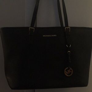 Black Michael Kors bag